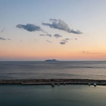 Armonia House, 50m From The Sea And Open View * Kokkinos Pirgos (Heraklion)